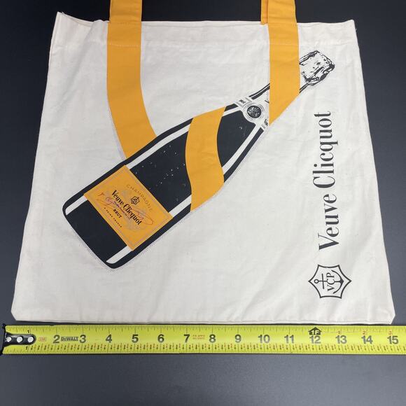 HTF Novelty Veuve Clicquot Event Cloth Tote Bag 14x14.75 Insulated Ice Jacket - Picture 2 of 9